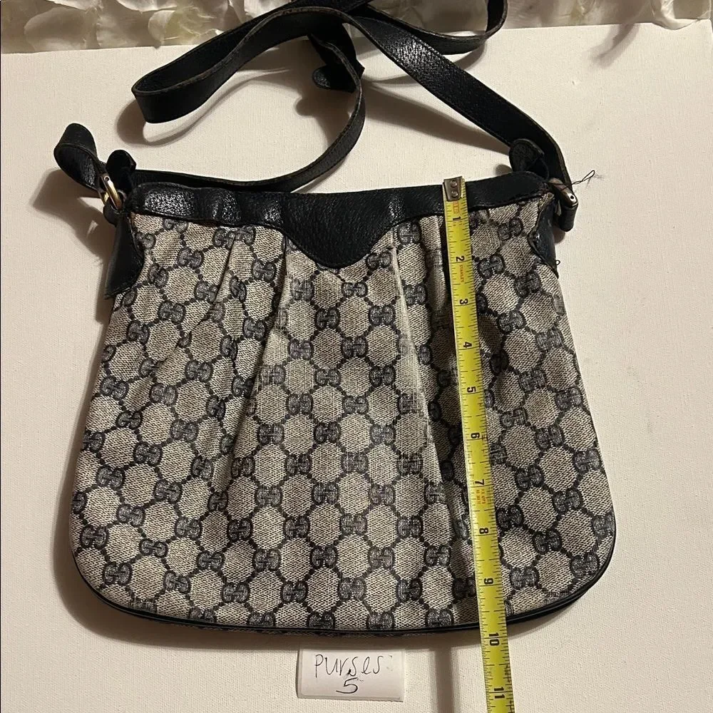 Vintage Gucci Black and Tan Patterned Shoulder Bag
